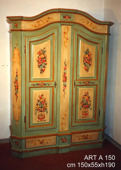 Armoire with 2 doors and 2 drawers