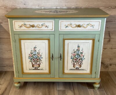 Credenza smussata 2 porte 2 cassetti