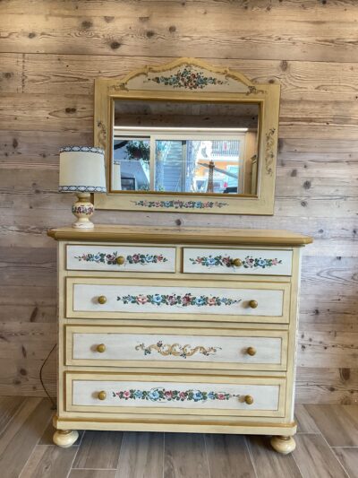 Wooden chest of drawers 3 + 2 drawers