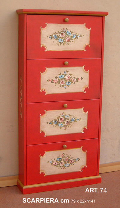 Scarpiera 4 ribalte decorata.
